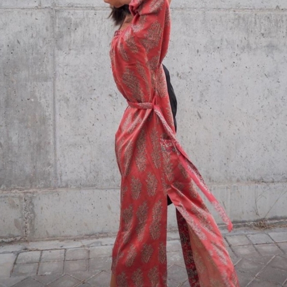 Zara Coral and Cream Kimono Robe - Picture 16 of 16